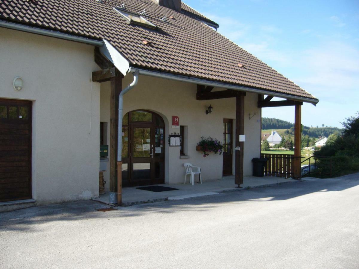 Hotel Auberge Du Grand Git La Chaux Neuve Екстериор снимка